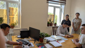 Yoshlar bilan ochiq muloqot: muammo va takliflar o‘rganildi
